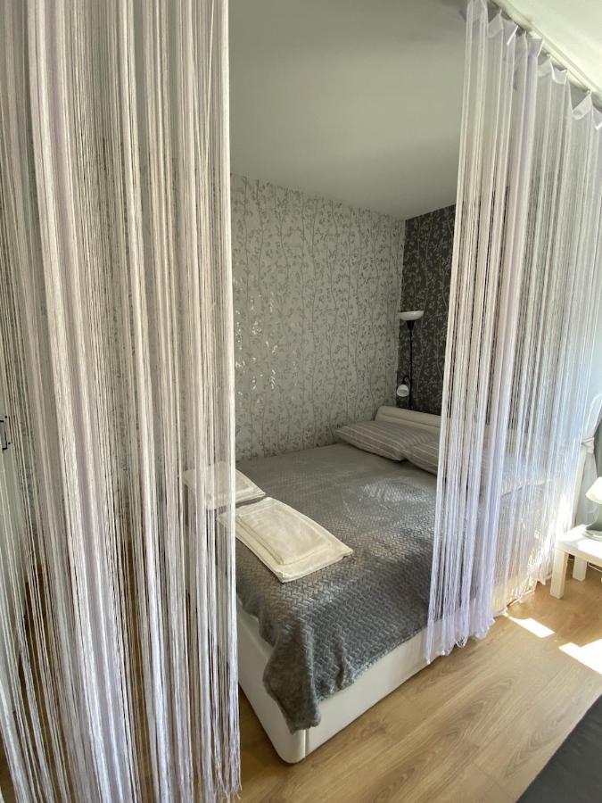 Apartament Czytelnia - Parking Gratis พอซนาน ภายนอก รูปภาพ